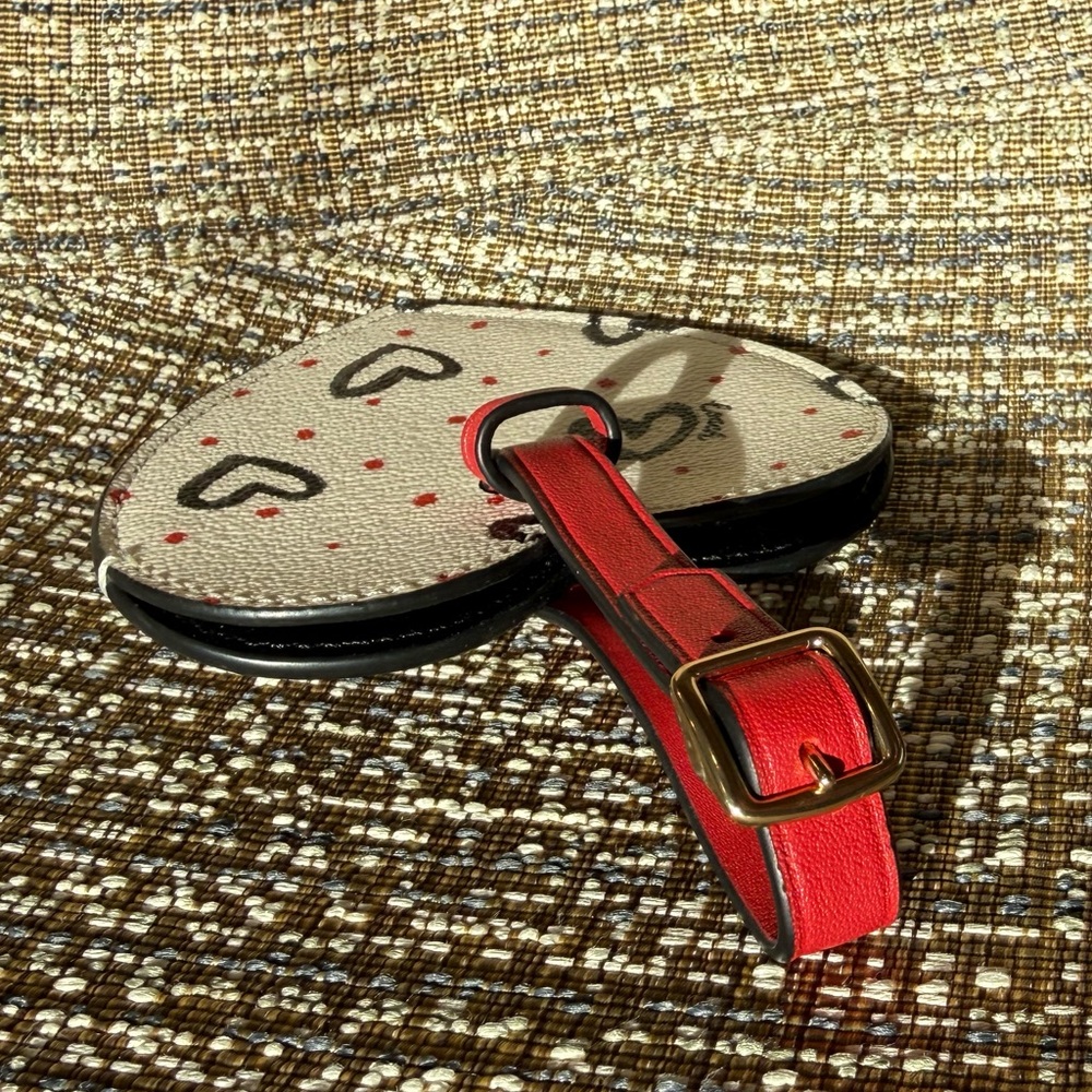 Coach Heart Luggage Tag with Crayon Heart Print A2081-2808G Limited Edition - Picture 7 of 8